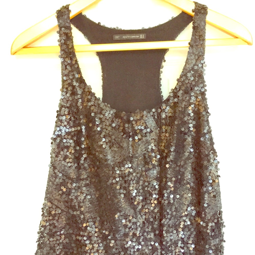 Sequin tank